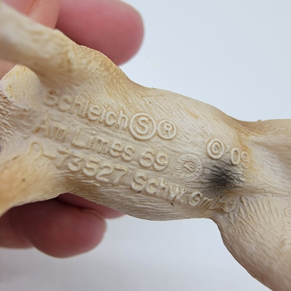 Schleich GOLDEN LABRADOR RETRIEVER Dog‎ Animal Figure Retired Rare - Picture 3 of 3